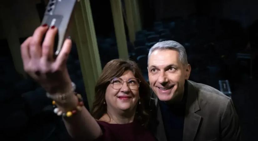 A székely Lizike nem akart politizálni, a végén mégis a miniszterekkel szelfiző propagandista lett