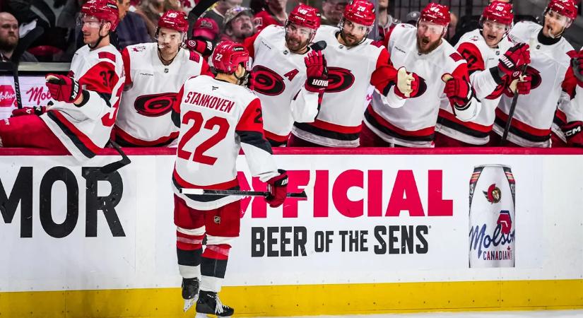 NHL: elsőként a Carolina jutott tovább a főcsoport-elődöntőbe