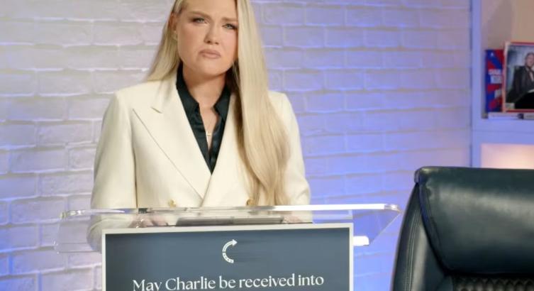 Zokogva vitték ki Charlie Kirk özvegyét az asztal alól a Trump elleni merénylet után