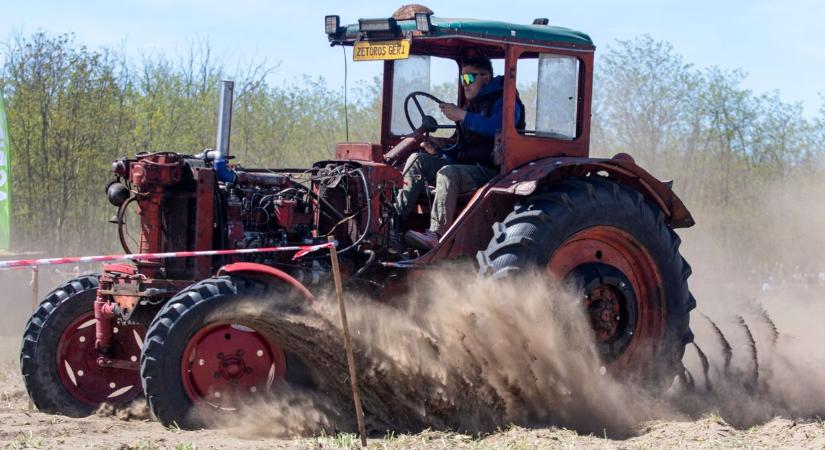 Dübörgő sikert aratott a jakabszállási traktoros piknik – fotók, videó