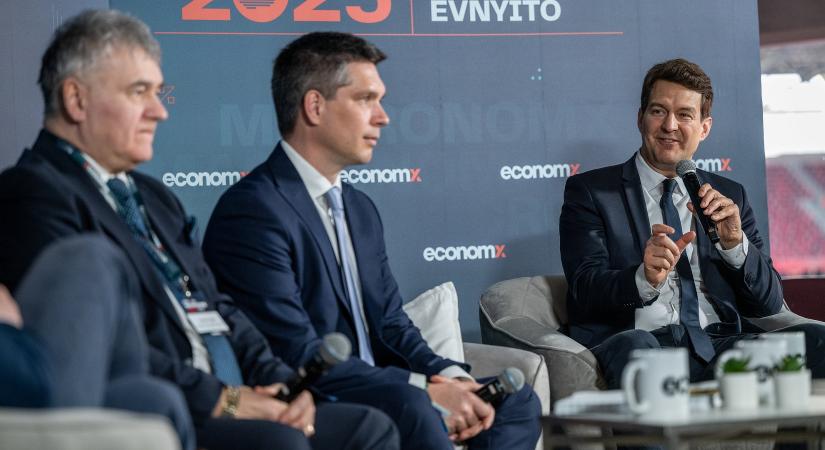 Egymilliárdja is lehet a középosztálynak: csalástól tart az MNB-alapítványok szakértője