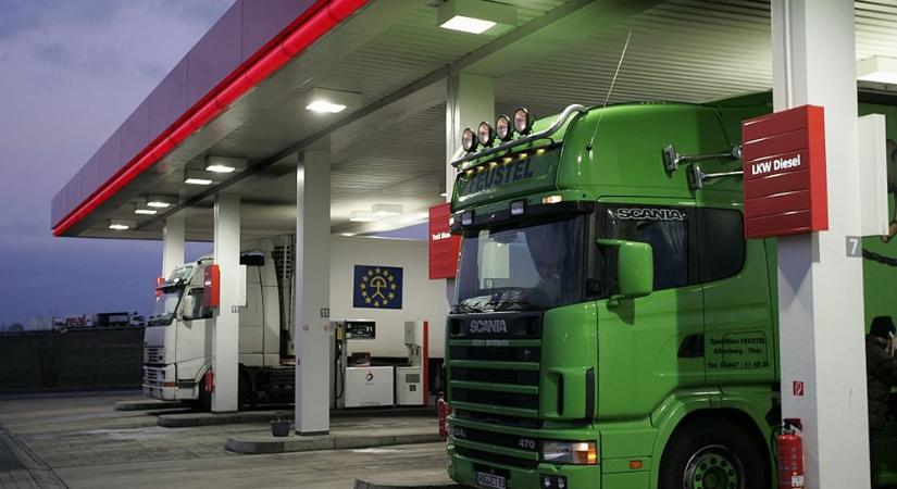 Támogatást adnak az üzemanyag krízis miatt