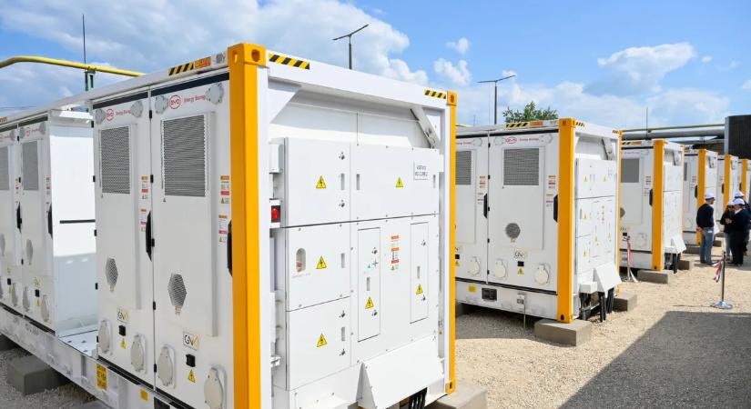 Hatalmas energetikai beruházást adtak át Magyarországon: egy egész lakótelep áramellátását biztosíthatja