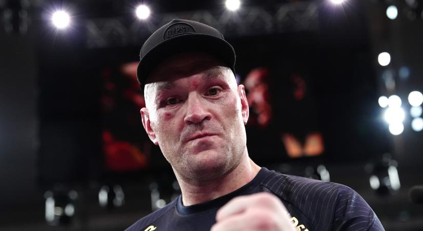 Már most halálos Tyson Fury 7 éves fiának az ütése, így edz - Videó