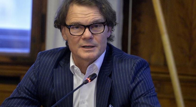 36 év után hátralép a vezető fideszes képviselő: Orbán Viktor után ő is úgy döntött, nem ül be a parlamentbe