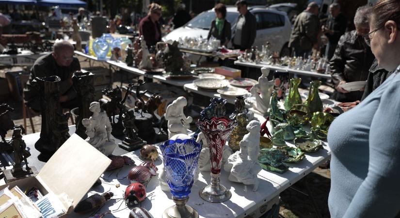 Tökéletes vasárnapi program: ezért érdemes elmenni a Debreceni Régiségvásárba – fotókkal, videóval