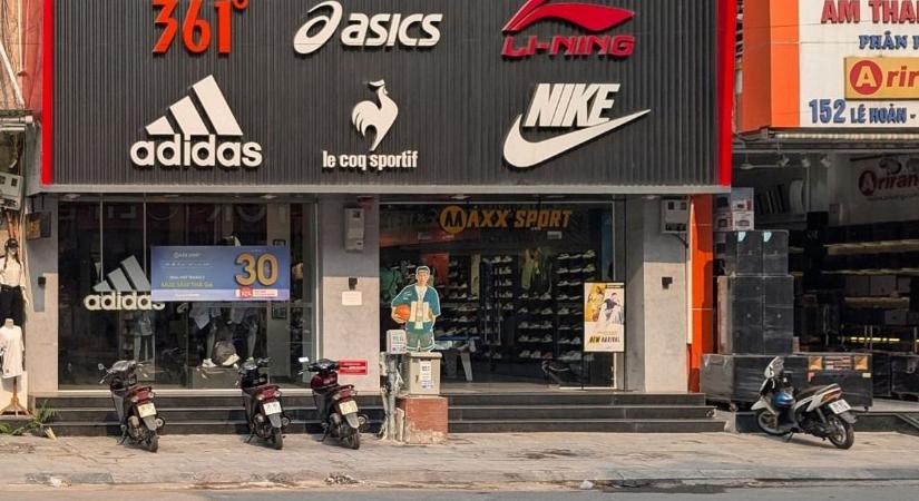 Újra összecsapnak az ősellenségek a foci vb-n, sorra dobják piacra a legújabb fejlesztéseket, hamarosan kiderül, hogy ki lesz a "legnagyobb győztes"