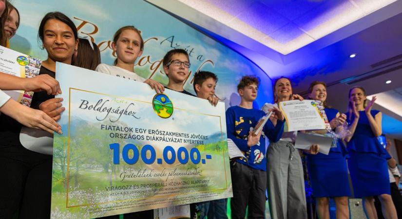 Különdíjat ért a nyíregyházi diákok elgondolkodtató pályamunkája