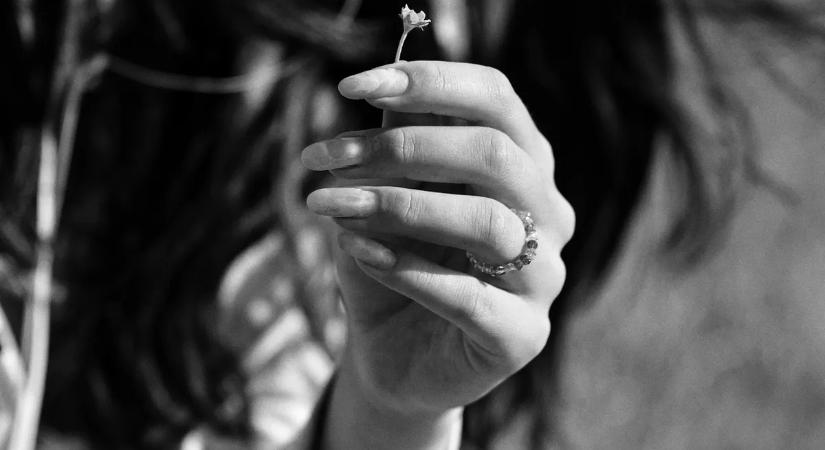 Az örök kérdés: Mikor vegyük le a jegygyűrűt, ha eljött az idő?