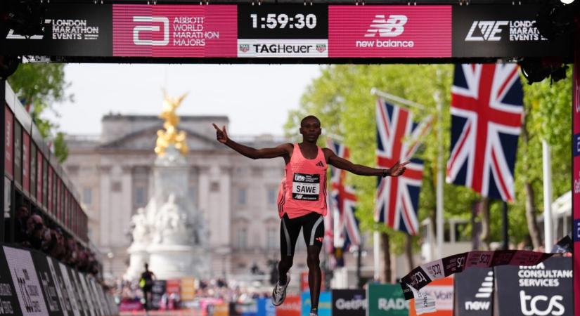 Új világcsúcs maratonfutásban, ketten is áttörték a 2 órán belüli álomhatárt