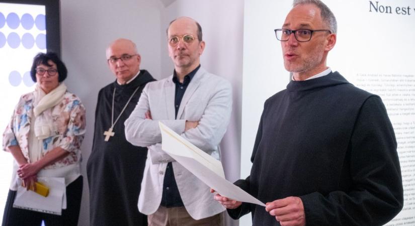 Így képzelik el az iskola jövőjét Pannonhalmán - fotók a kiállításról