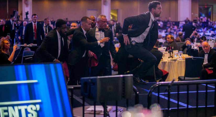 Mutatjuk a Trump elleni merénylet legdurvább pillanatait – Galéria