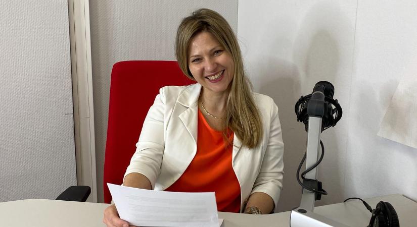 Hogyan kerül egy világhírű brit stáb Szolnokra? Kiss Zsuzska most erről is mesél!