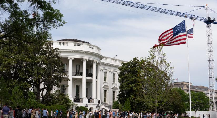 Így szabadult el a pánik és a káosz a Fehér Házban a lövöldözés idején