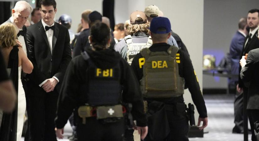 Videón Donald Trump rendkívüli kimenekítése a Fehér Házban