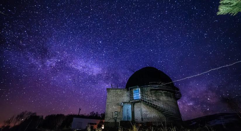 Sosem láttad még így a Holdat – 5 hazai helyszín, ahol karnyújtásnyira a világűr