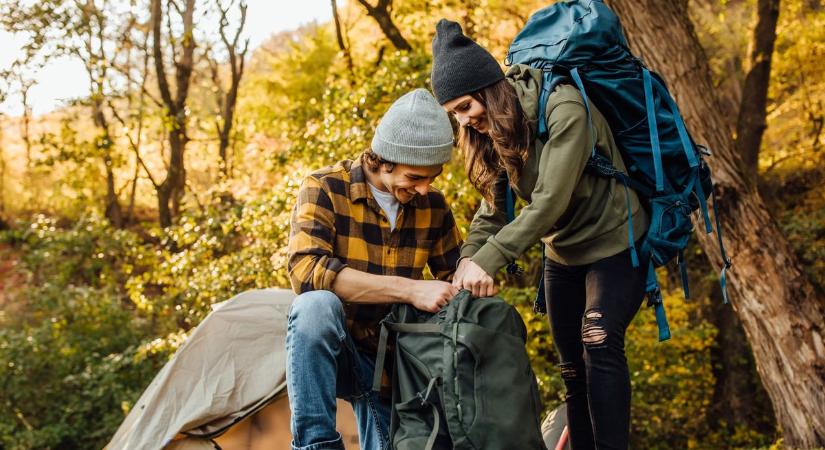 Irány és szedjük, vigyük a sátorfánkat