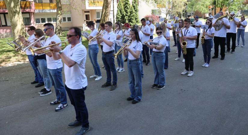 Méltó ünnepet varázsoltak a fúvósok Szigetváron (GALÉRIA, VIDEÓ)