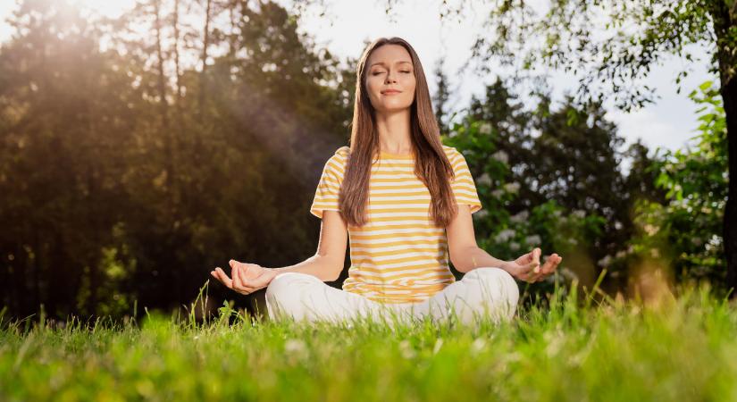 Napi horoszkóp 2026. április 27: a Szűz Hold leföldelt energiákat hoz