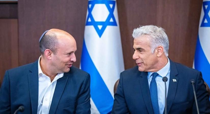 Együtt – Naftali Bennett és Jair Lapid pártja Bennett vezetésével közösen indul a 2026-os választásokon
