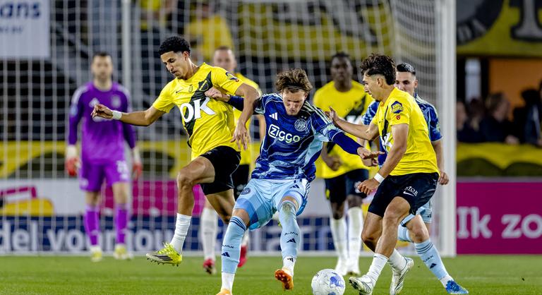 Megidézték Zlatan Ibrahimovic 22 évvel ezelőtti amszterdami csodagólját – videó!