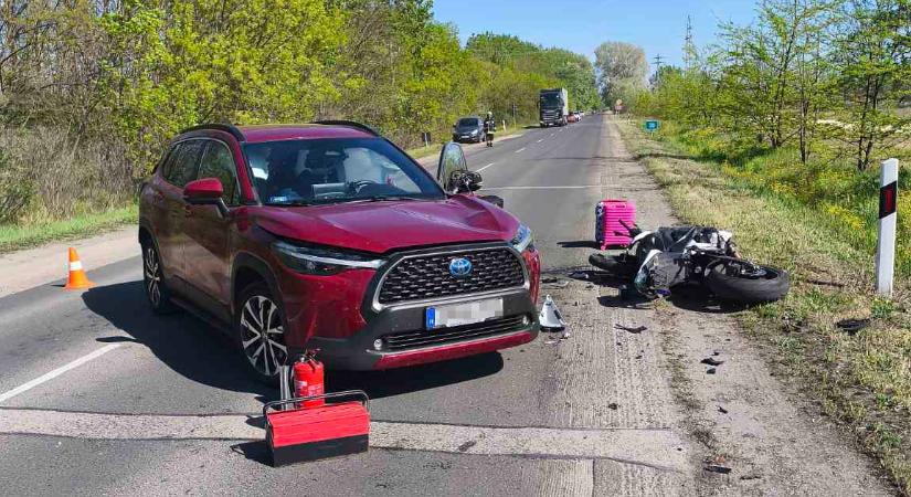 Egy nap, két súlyos motorosbaleset is történt Monor térségében – ennyi maradt összesen a járművekből – fotók