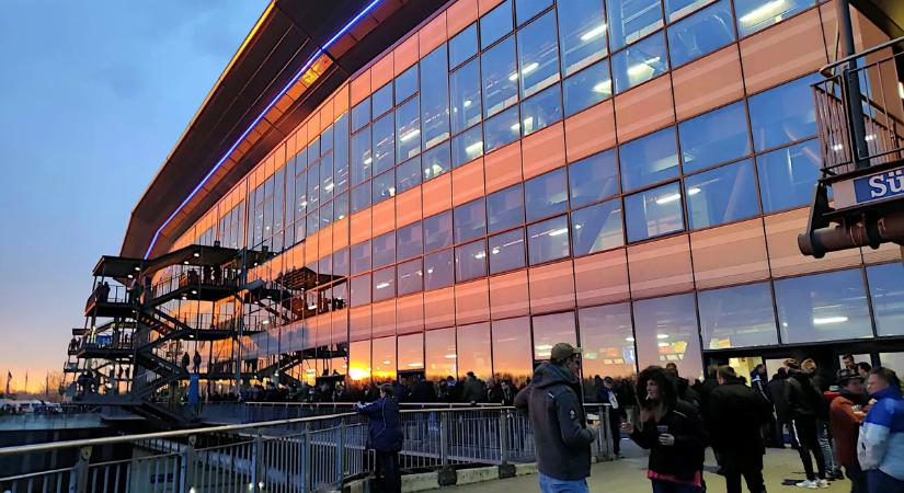 Holttestet találtak a focistadion mosdójában – több kérdés is felvetődik