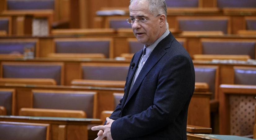 Kósa Lajos nem veszi át a parlamenti mandátumát, Fidesz-alelnök sem akar lenni többé