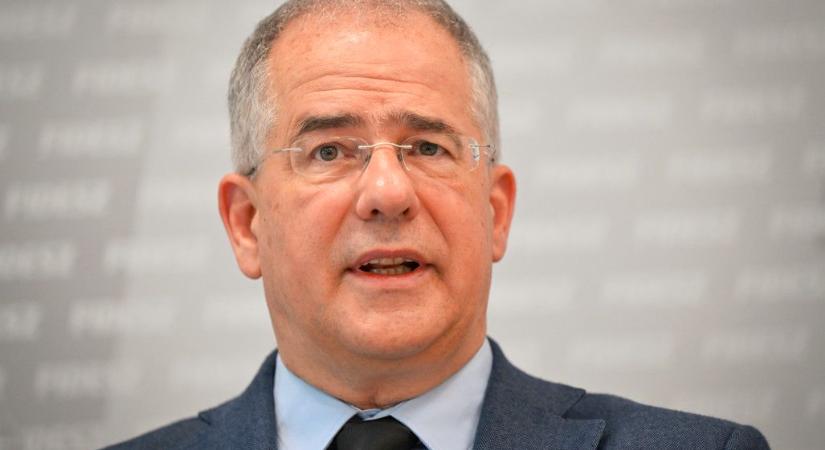 Kósa Lajos 36 év után búcsúzik