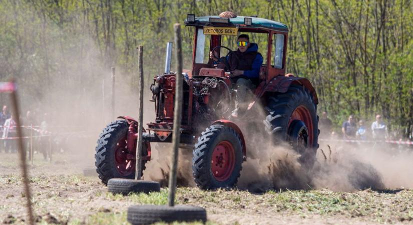 Fergeteges traktoros piknik, horgászverseny és kerékpáros felvonulás – így telt a hétvége Bács-Kiskunban