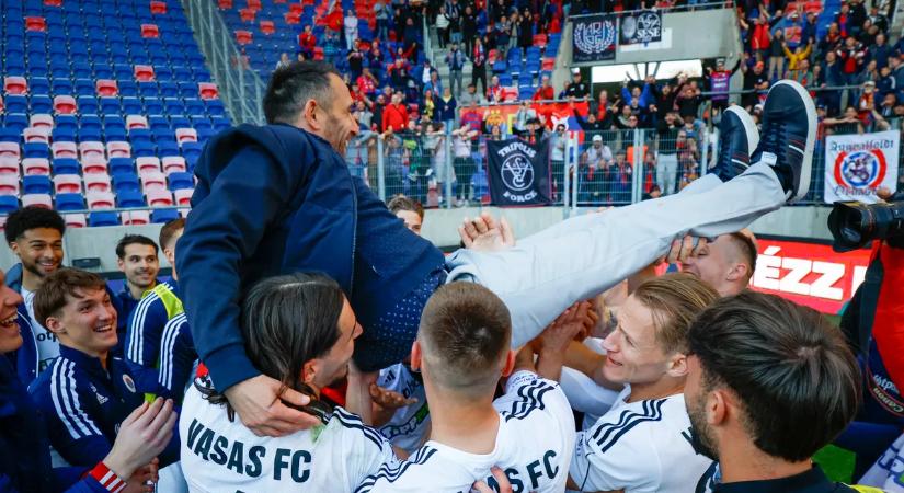 Két gólt lőtt a Vasas a hajrában Fehérváron, és feljutott az NB I-be
