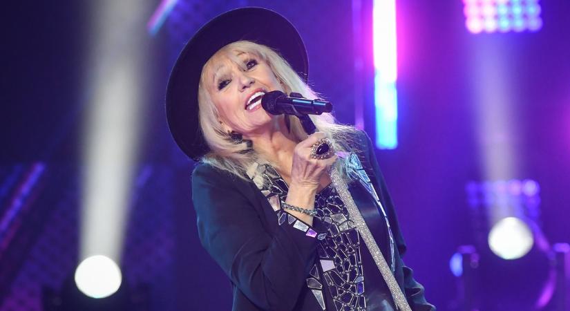 Már nagyon várja a kisunokát Csepregi Éva