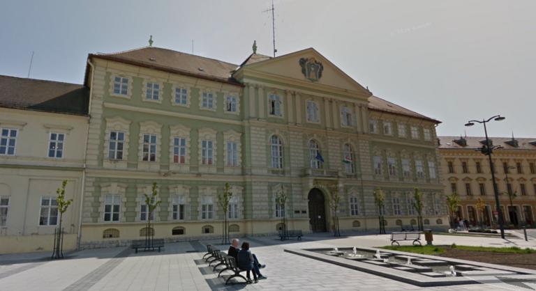 Úgy kaphattak fizetést többen az egyik Kormányhivataltól, hogy nem is dolgoztak