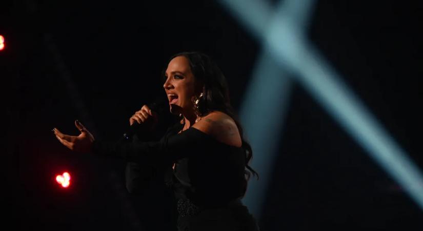 Tóth Gabi visszavonul a közösségi médiától, nem gondolta, hogy „mindenki a fideszesek vérét akarja inni”