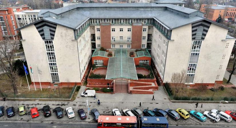 Vizsgálják a kórházat, ahová Piroska súlyos, infarktusszerű tünetekkel érkezett, mégis órákat kellett volna várnia