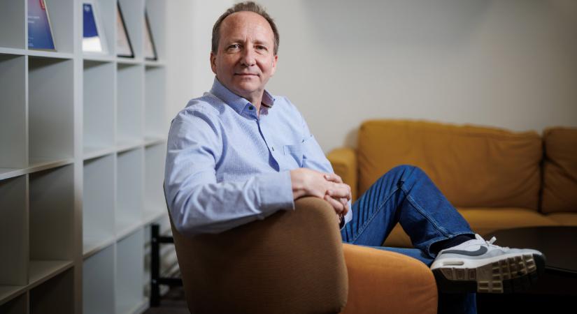 Váratlan trend söpör végig az Alza webshopjában: tömegek veszik így a drága műszaki cikkeket, hazánk lett a tesztpiac