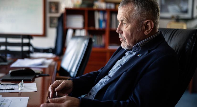 Sinkó Ottó: az 56-os forradalomhoz és a vasfüggöny lebontásához mérhető Magyar Péter győzelme