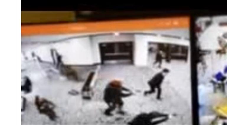 Pánik tört ki az újságírók között az első lövések hallatán az év médiagáláján