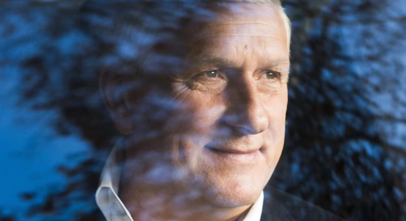 „Nem árulók, de erkölcstelenek.” Bige László üzent az új korszak nyerteseinek: jönnek a „mezcserélő” milliárdosok