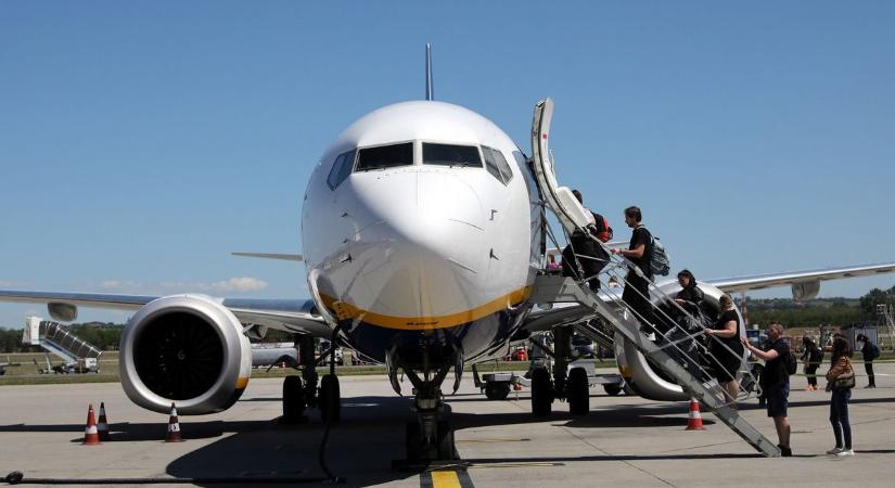 Most úszhat el a nyaralásod: járattörlések és a brutális felárak, vége a „pár eurós” repülés korszakának