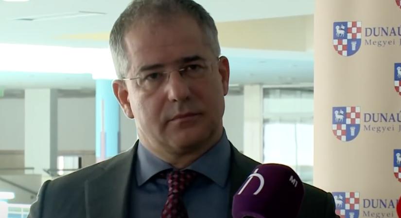 Drámai bejelentést tett Kósa Lajos, Orbán után ő is hátralép