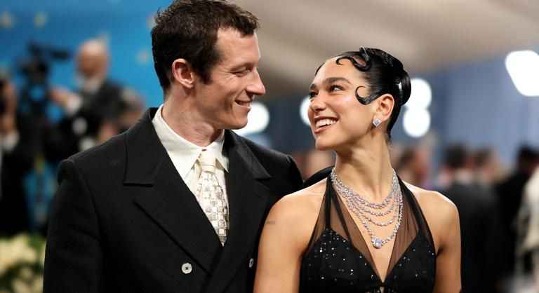 Ebben a városban mondhatja ki a boldogító igent Dua Lipa