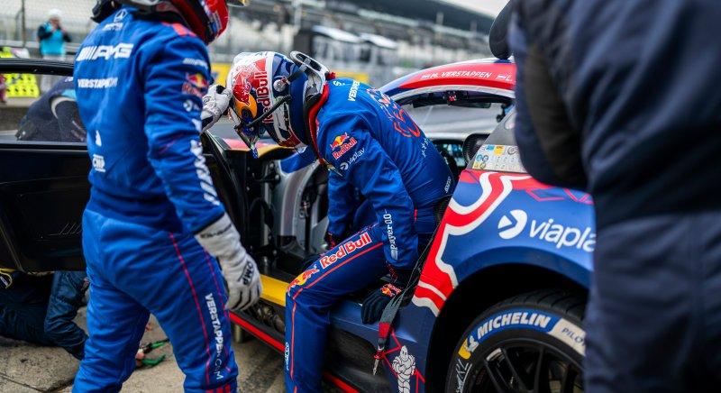 Montoya szerint a Red Bullnak el kellene tiltania a GT-zéstől Verstappent