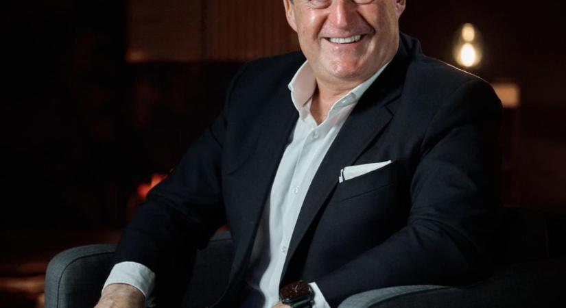 Kapitány István csodálatos bejelentést tett: „megszületett az első unokám, Dominik”