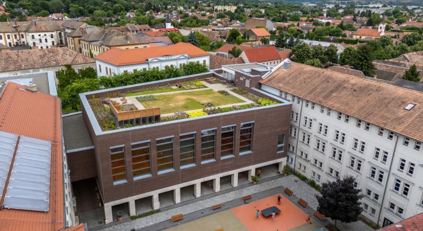 Építőipari Nívódíjat nyert az esztergomi Franka új épületszárnya