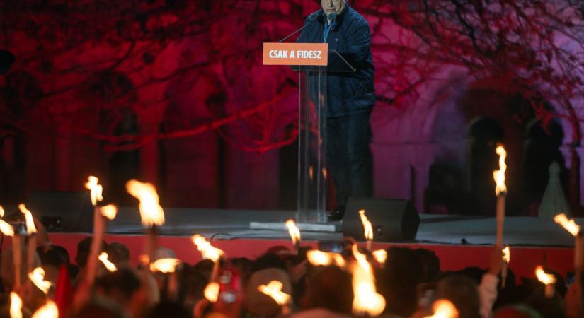 Az MTI szemlézte, hogy a Guardian szerint is külföldre menekítik vagyonukat a NER oligarchái