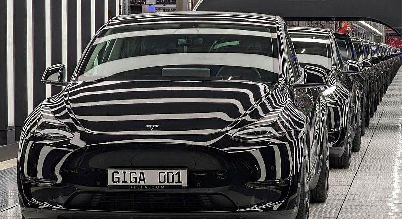 Trenddel szemben: ezer dolgozóval bővül a német Tesla