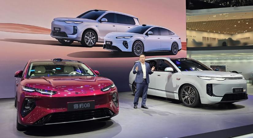 Retteghet a BMW és a Mercedes a BYD új csúcsmodelljeitől? Kínában ismerkedtünk meg velük