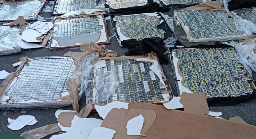 Meghökkentő „extrákra” bukkantak a pénzügyőrök – videóval