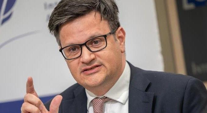 Orbán Viktor uniós kulcsfigurája kifutó modell lett Brüsszelben